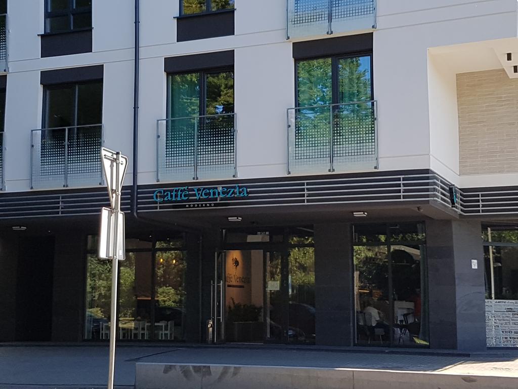 Solna Apartament Premium كولوبرزيغ المظهر الخارجي الصورة